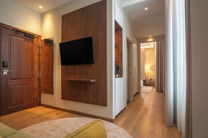 Comfort Suite, City View - The Book Hotel (Horta)