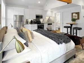 1 chambre, fer et planche à repasser, Wi-Fi, draps fournis