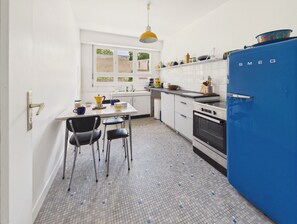 Coffee/tea maker, fridge, oven, dishwasher - 100 m from the sea – Apartment for 4 with terrace (Bénodet)