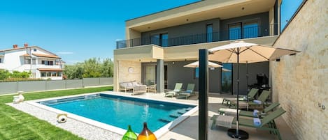 Beheizter Pool