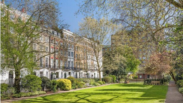 Unclassified image, 1 of 11, button - Elegant Three-Bedroom Apartment in Historic Montagu Square, Marylebone (London)
