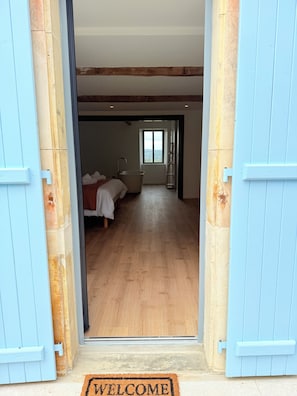 WiFi, bed sheets - Suite - Îlot bath -Pyrenees view- Private entrance (Figarol)