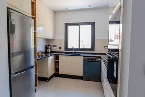 Private kitchen - Djerba Appart 2 Royal (Houmet souk Djerba)
