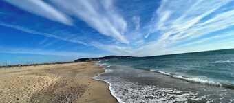 ️BEACH FRONT STUDIO️SUPERB VIEW️