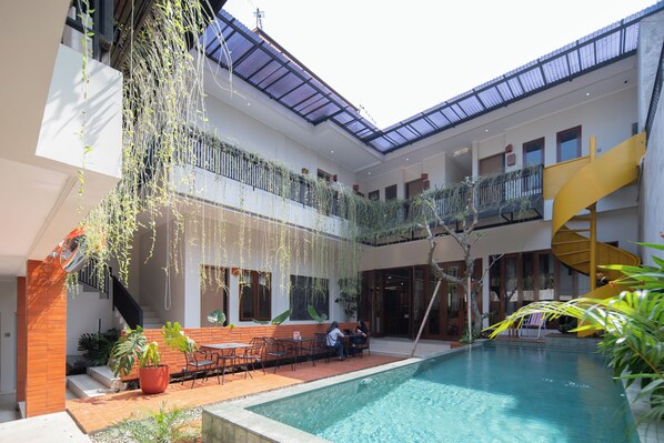 Outdoor pool - Cove Arleyta (Kota Bandung)