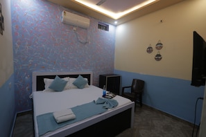 Double Room | Free WiFi - Vridawan Divine Inn (Vrindavan)