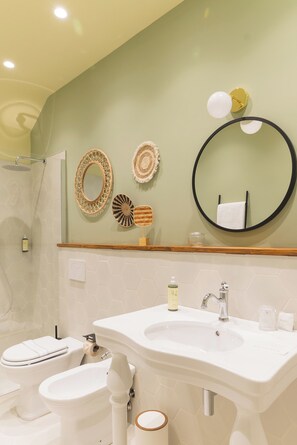 Bathroom - Vrbo Property (Marsala)