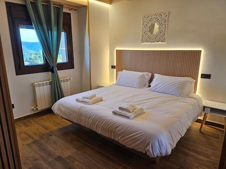 客室. Casa Rural 'Las Damas' with Mountain Views, Private Terrace and Wi-Fi
