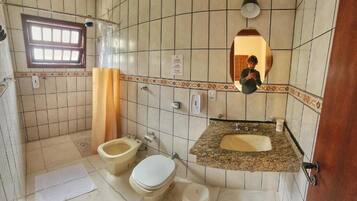 Comfort Double Room, Air conditioning, Courtyard View | Bathroom | Towels, soap, toilet paper