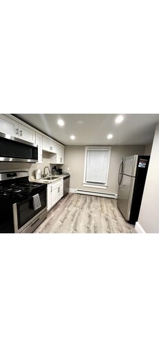 2BR-Sleeps6-Downtown Newport