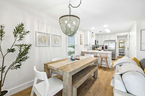 Dining - Completely Renovated! Seagrove 30A! Pool/Tennis! (Santa Rosa Beach)