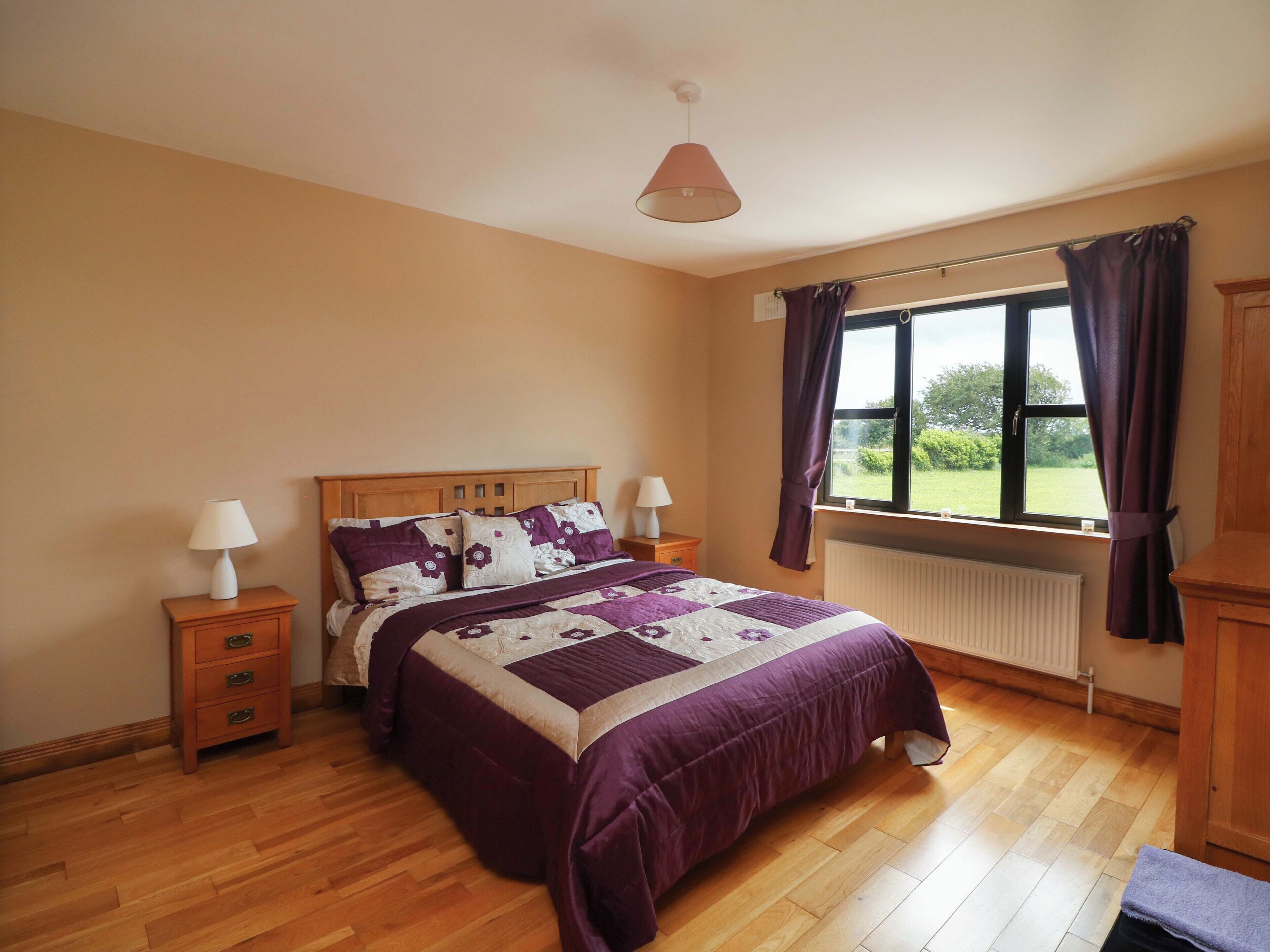 4 bedrooms, individually decorated, individually furnished, free WiFi
