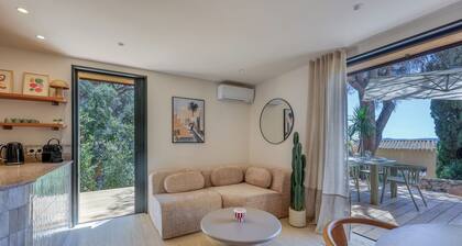 Lou Mazet 24, Maison de charme avec vue mer et Saint-Tropez