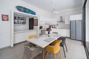 Dining - Seaside Location: Beach & Marina Views
Family size,  2 decks & Private Elevator! (Crucecita)