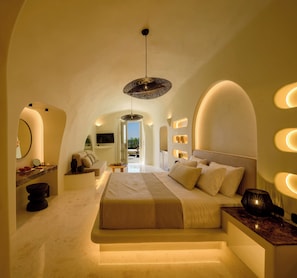 Premium Suite with Heated Plunge Pool and Sea View