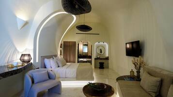Executive Suite with Heated Plunge Pool and Sea View | Coffres-forts dans les chambres, chambres insonorisées