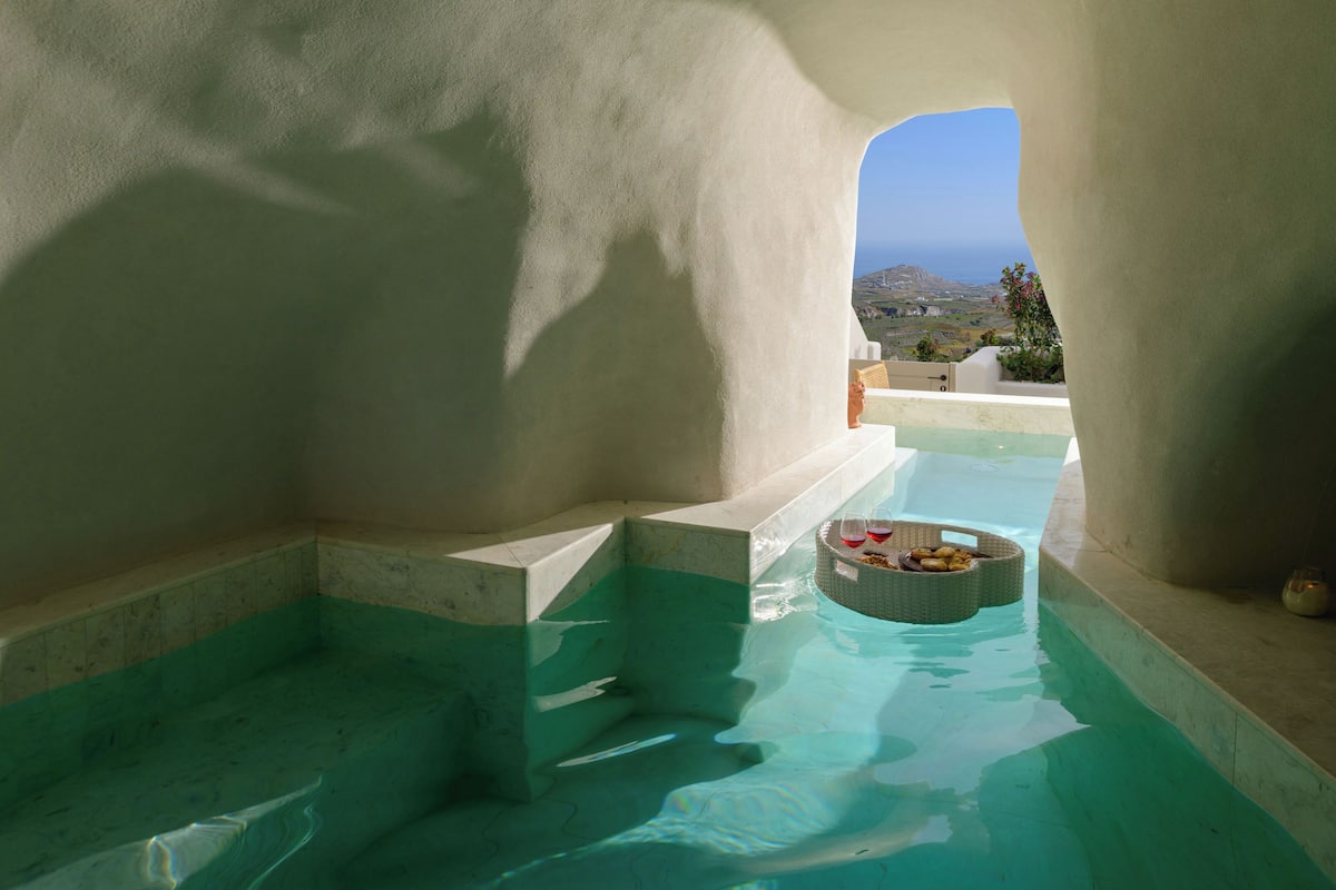 Premium Suite with Heated Plunge Pool and Sea View | Vista desde la habitación