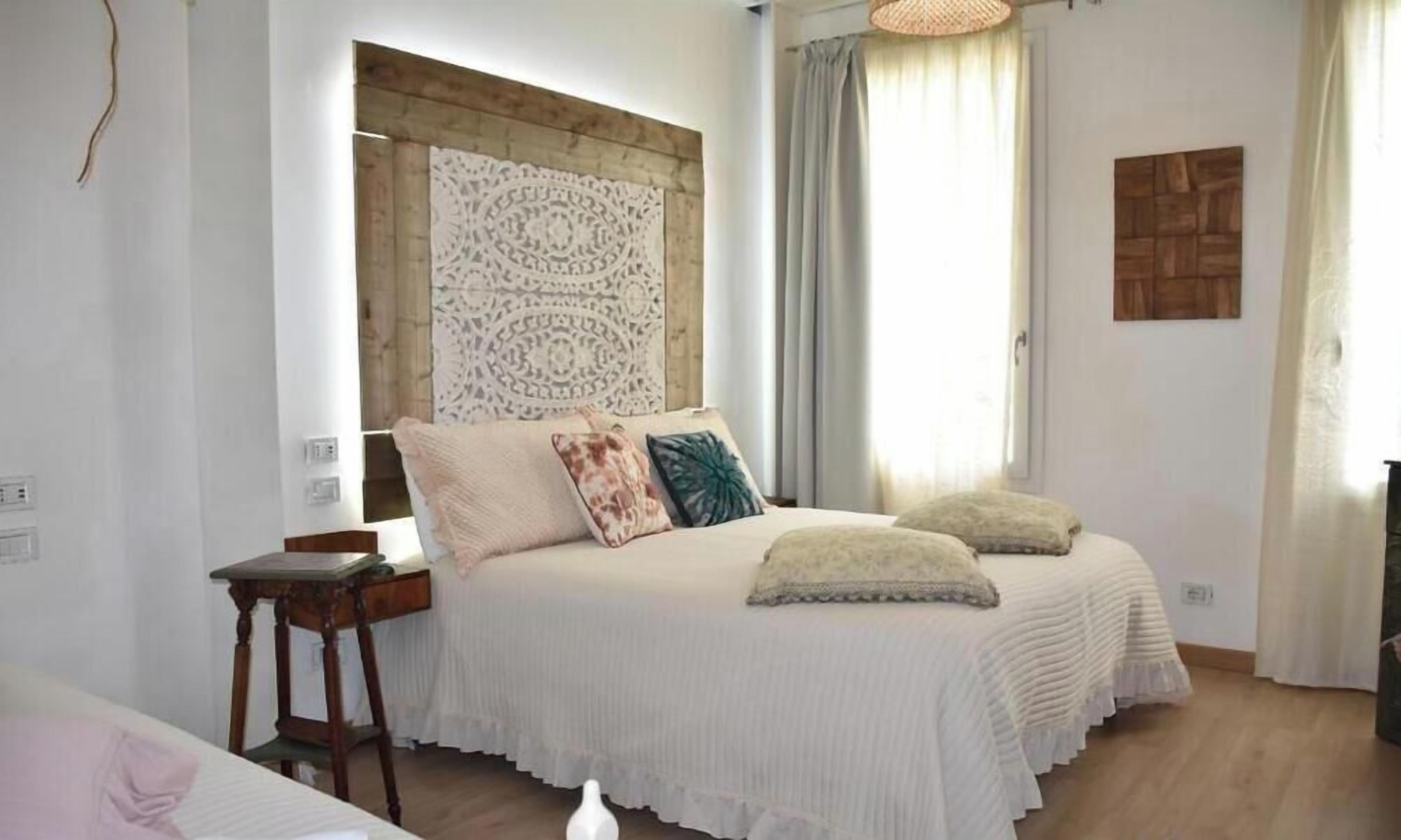 Triple Room, Private Bathroom, Courtyard View | Blackout curtains, soundproofing, iron/ironing board, free WiFi