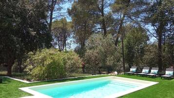 Piscine extérieure