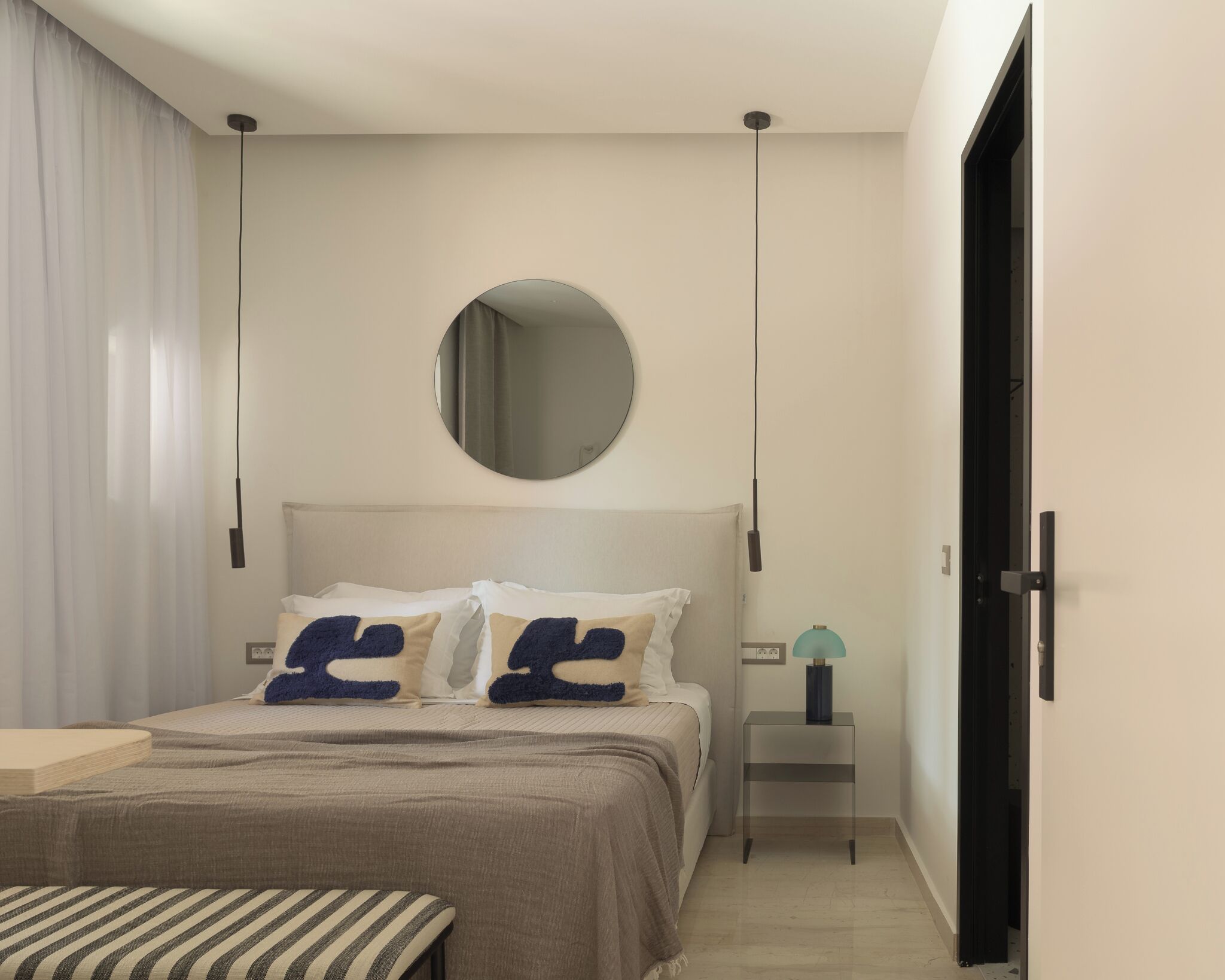 Bügeleisen/Bügelbrett, Reisekinderbett, kostenloses WLAN, Bettwäsche