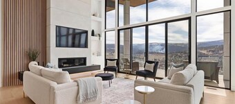 Luxury Home in Kelowna