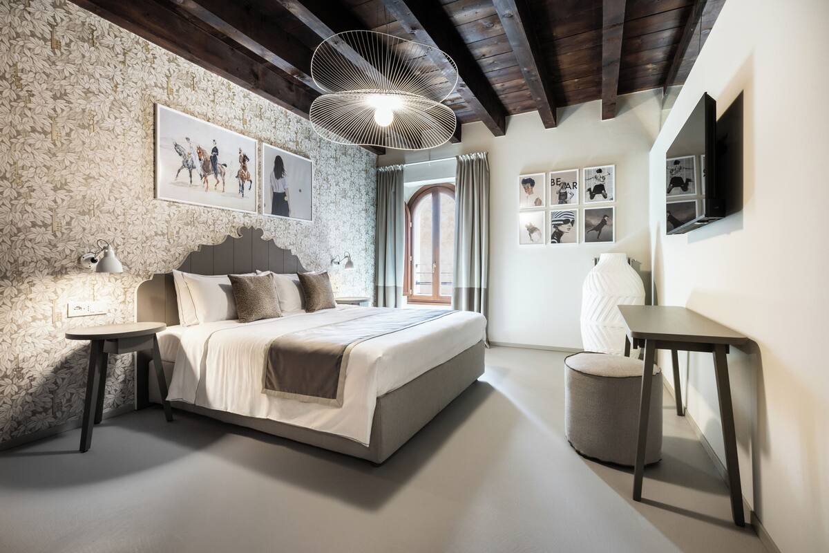 Deluxe Apartment, Balcony A3 | Desk, laptop workspace, free WiFi, bed sheets