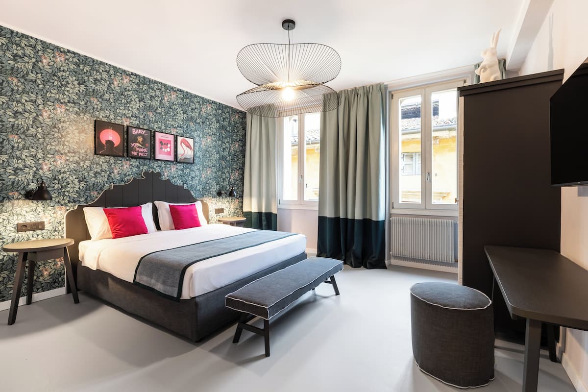Family Apartment B10 | Desk, laptop workspace, free WiFi, bed sheets