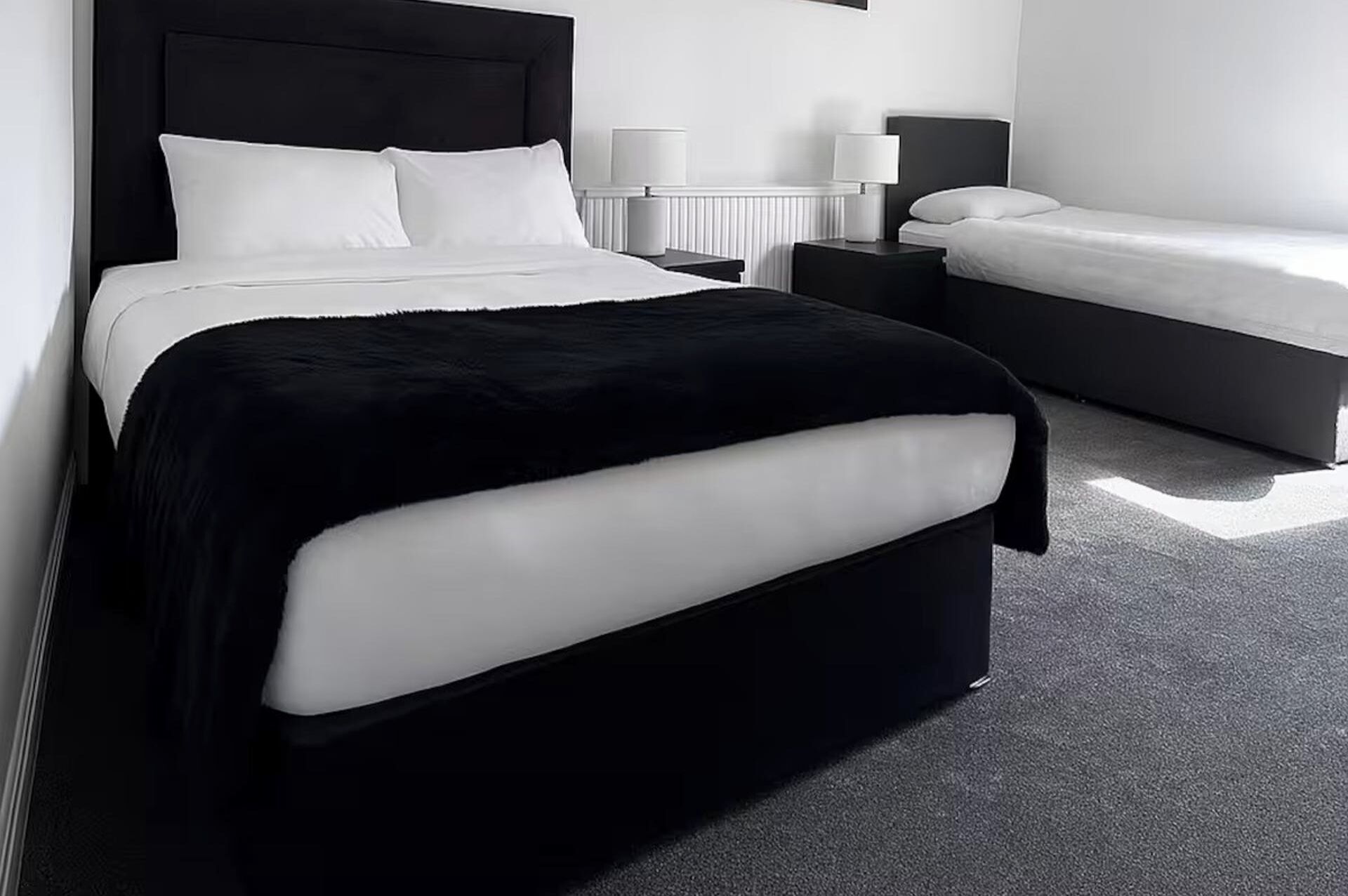 3 bedrooms, WiFi (free), bed sheets