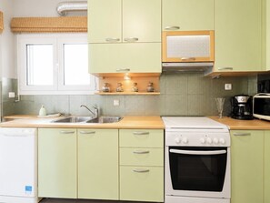 Private kitchen - Urban Escape With Acropolis View by MPS (Athina)