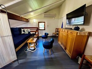 Interior - 3-star cottage with terrace (Cavalaire-sur-Mer)