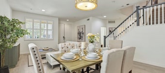 Spacious 6-bedroom house in peaceful Fontana with AC