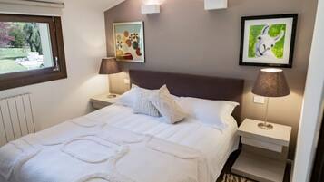 6 camere, ferro/asse da stiro, Wi-Fi gratuito, lenzuola
