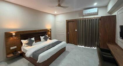 Deluxe With Balcony Haldwani inn 2.0