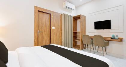 Deluxe With Balcony Haldwani inn 2.0