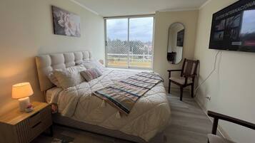 Familienapartment, Balkon, Stadtblick
