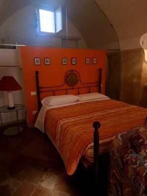 Comfort Double Room, Patio, City View - Casa della Luna (Matera)