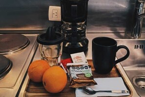 Kaffe og/eller kaffemaskine