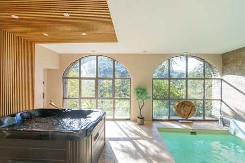 Air-conditioned duplex for 6 people in a quiet location at the gateway to the Cévennes