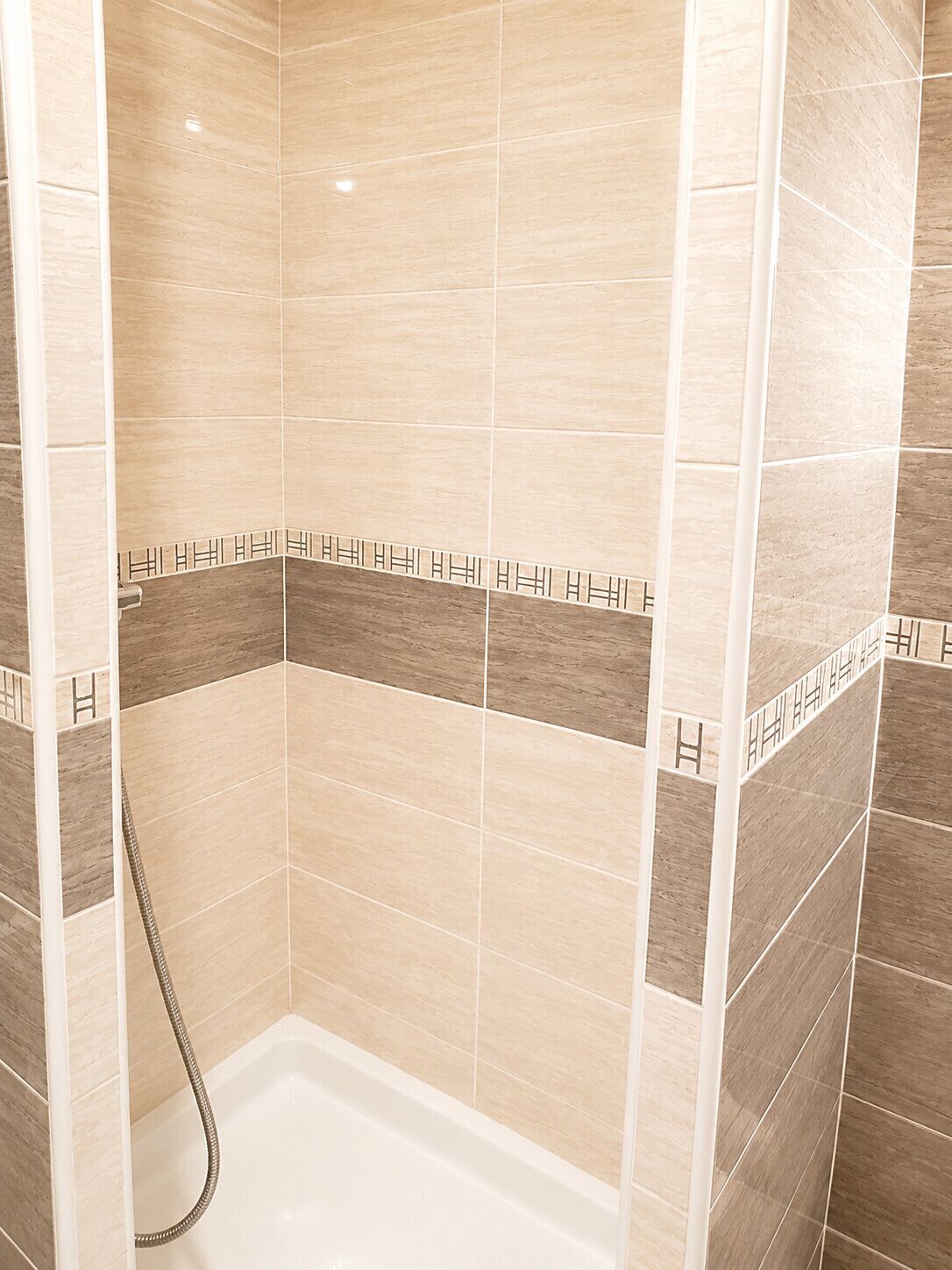 Douche, serviettes fournies