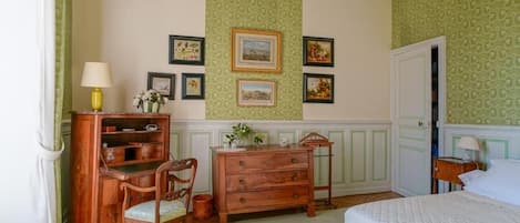 Doppel- oder Zweibettzimmer, Gartenblick