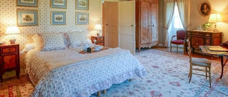 Chambre Double Supérieure, vue jardin | Fer et planche à repasser, Wi-Fi gratuit