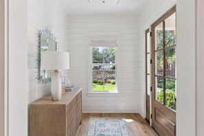 Interior - Villa de Soleil – Brand-New Coastal Retreat on East Beach sleeps 16 with a Pool (St Simons Island)