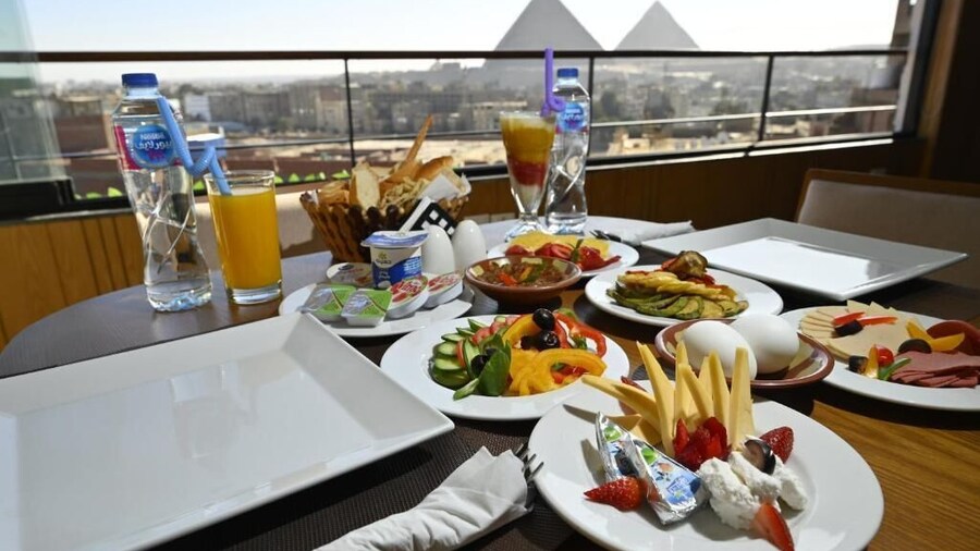 Delta Pyramids Hotel
