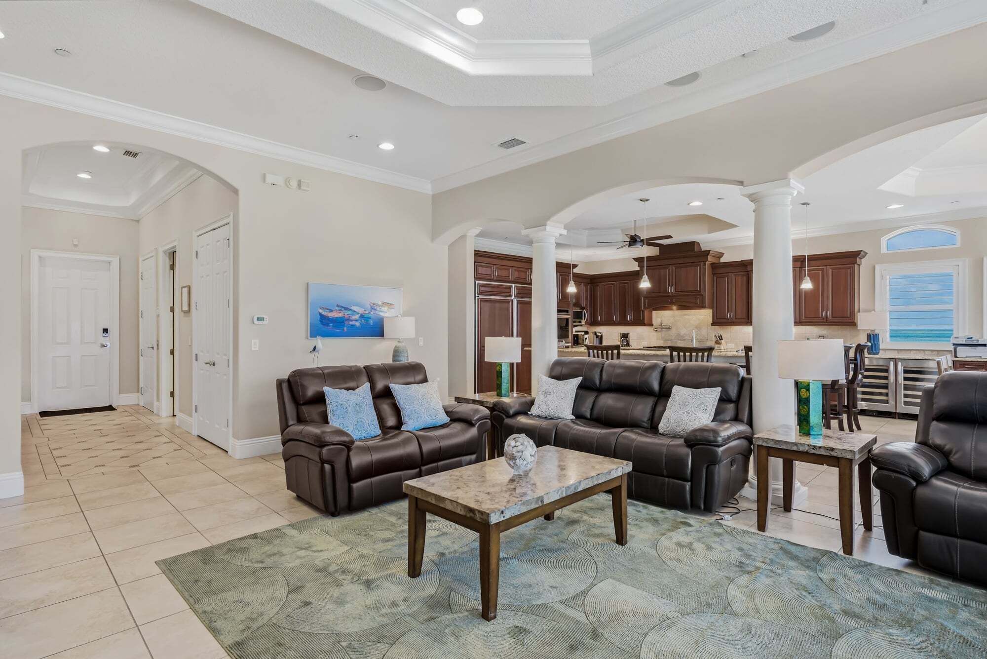 Sunset Beach Luxury Beach Front Penthouse W/ Hot Tub & Stunning Views - Treasure Island, FL