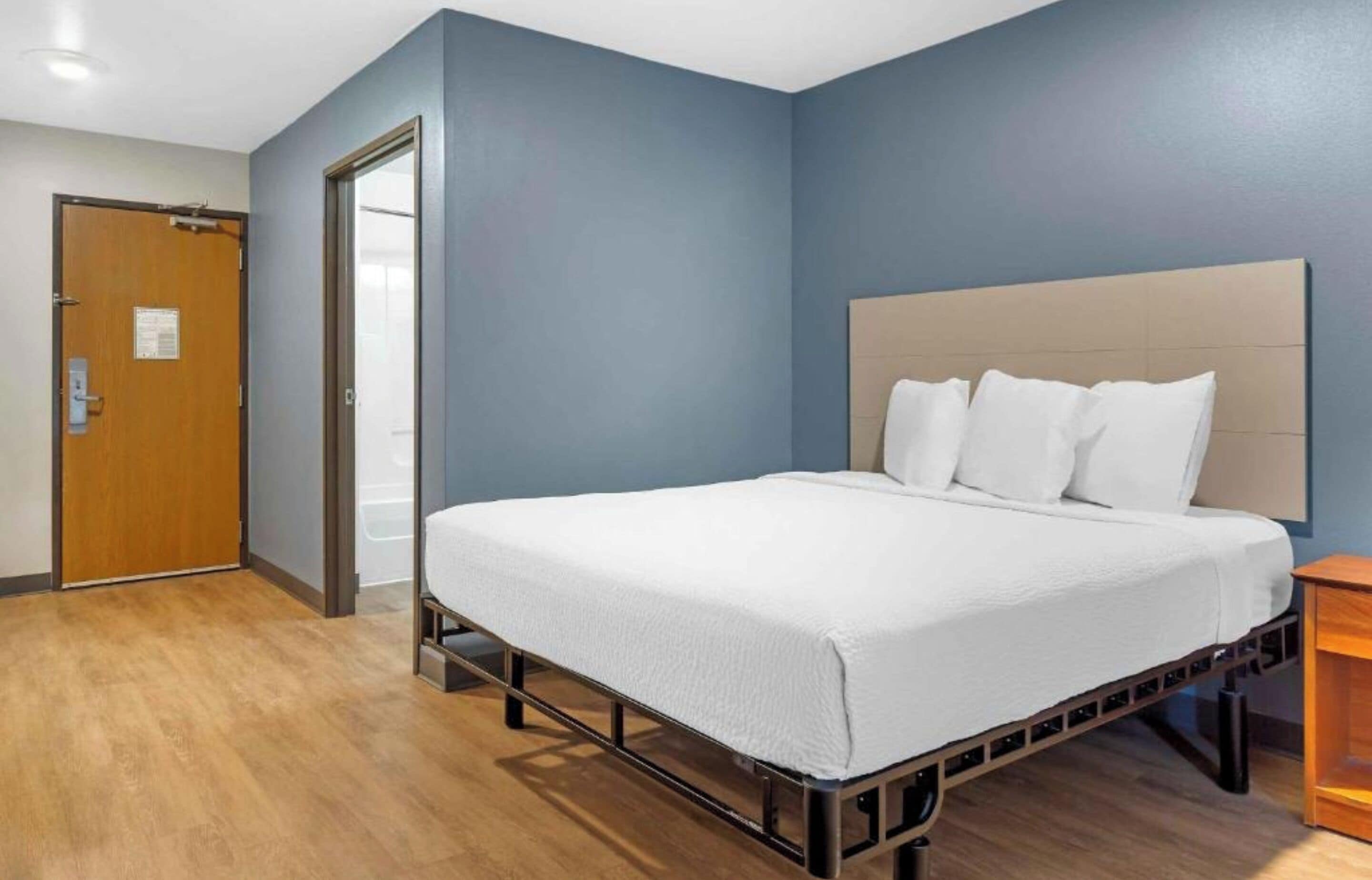 Iron/ironing board (on request), WiFi (free), bed sheets