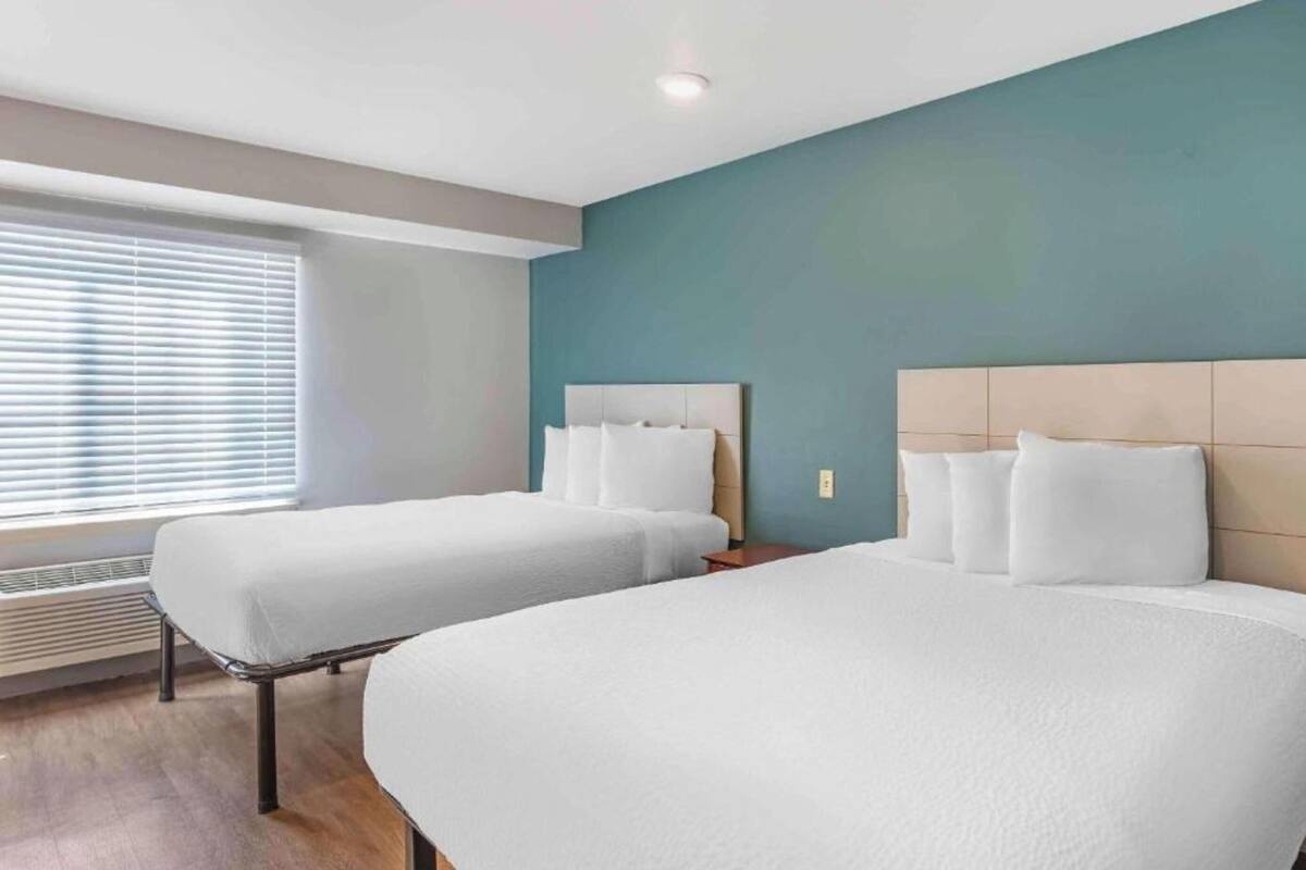 Kamar, 2 Tempat Tidur Queen, Bebas Asap Rokok (Kitchen) | Wi-Fi gratis dan seprai linen
