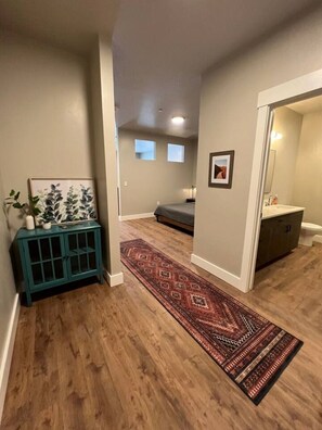 Iron/ironing board, travel crib, WiFi, bed sheets