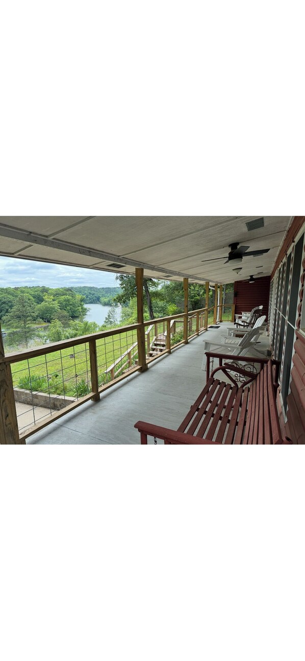 Terrace/patio - The Red Fox Den (Hot Springs)