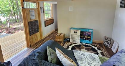Enjoyable a cozy cabin in charming Enfield perfect for relaxing stays