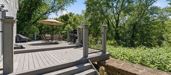 Historic Riverside Retreat/Keeney Cove Views